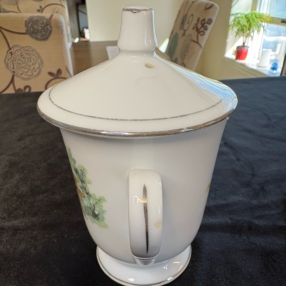 Vintage Ceramic Chinese- Style Lidded Teacup - Picture 5 of 8